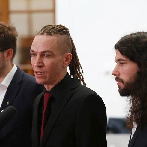 Michal Půr: Monumentální paradox – Piráti se chtějí postavit Bruselu s Kaczynským po boku