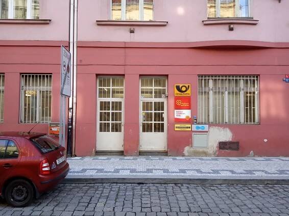 Soubor:Praha Nusle Kresomyslova 12 posta.jpg