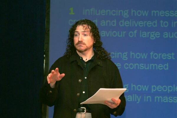 David: biography and photos | David Berman Communications