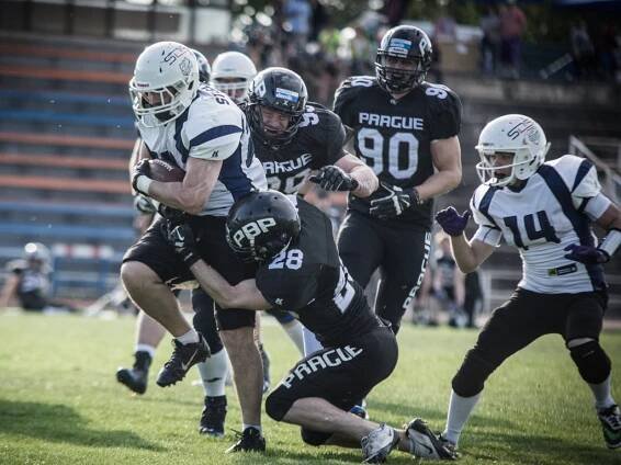 Americký fotbal: Snadná výhra pro Black Panthers, drama pro Bobcats
