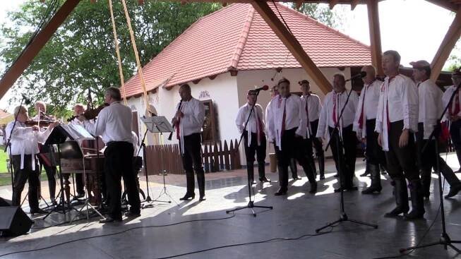TVRDONICE-65.PODLUŽÍ V PÍSNI A TANCI: Dědinečko moja
