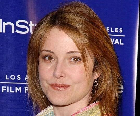 Christa Miller Biography - Facts, Childhood, Family Life & Achievements