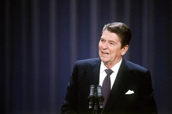 Ronald Reagan Fast Facts