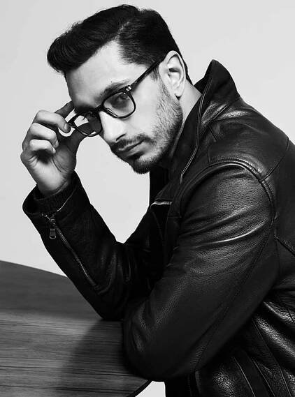 50 Hottest Male Celebrities Wearing Glasses