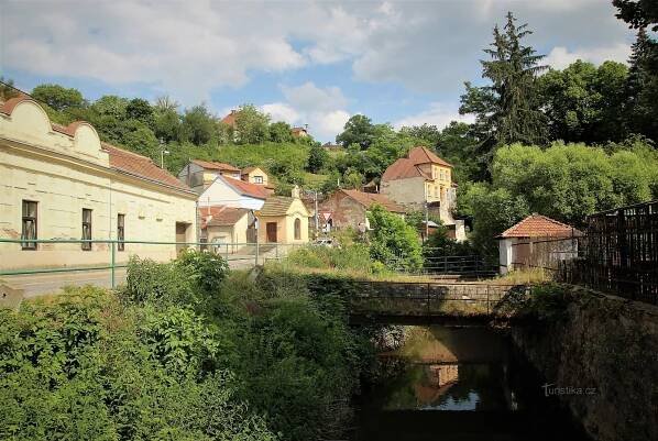 Bílovice nad Svitavou - kaple sv. Jana Nepomuckého