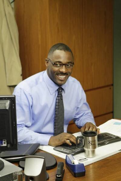 Idris Elba in Kancl (2005)
