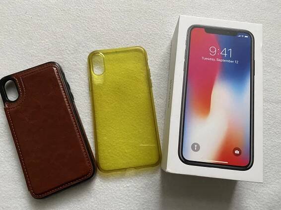 Prodám Prodám 3 roky starý iPhone X za 5 500 CZK - 4/2021 - Apple Bazar