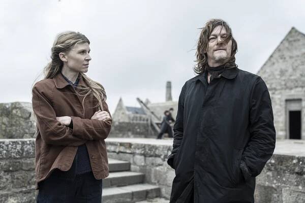 Clémence Poésy, Norman Reedus - The Walking Dead: Daryl Dixon - La Gentillesse des Étrangers - Z filmu