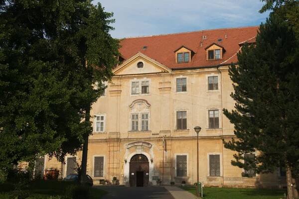 Liběšice, zámek