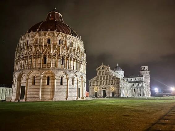 Piazza dei Miracoli Pisa