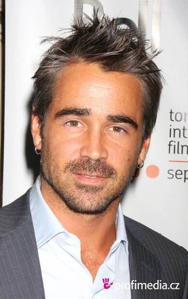 Colin Farrell - celebrity účes - HappyHair