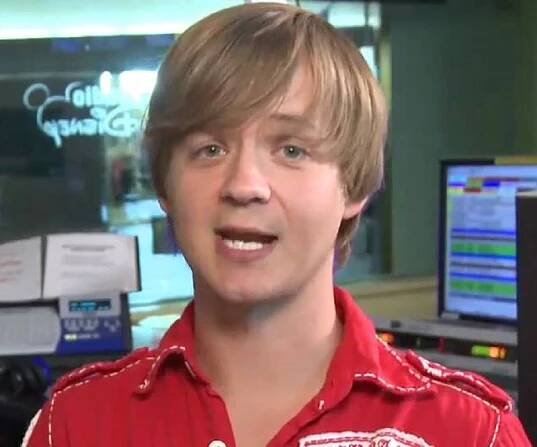 Jason Earles - Bio, Facts, Family Life of Actor