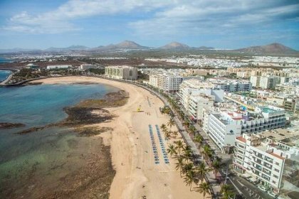 Arrecife v únoru 2025 - Počasí a Průměrná teplota v únoru - Lanzarote