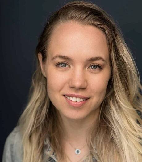 Acting New - Aurora Nossen - Director - Actress