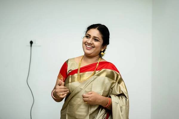Pon Prabakaran - Candid, Documentary Wedding Photographer, Chennai - Rohini Albin