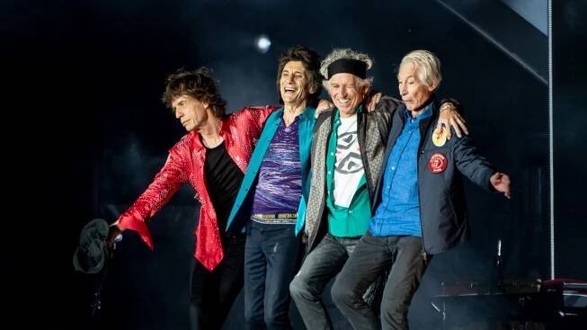 Na koncert Rolling Stones v Praze v roce 1990 přišlo 100 tisíc lidí. Vstupenky stály 250 korun