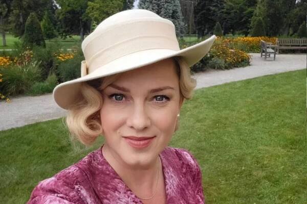 Seriálová Vilma z Dunaja má jedno z najstabilnejších manželstiev: Monika Hilmerová hviezdi, s mužom si aj po rokoch vyznávajú lásku