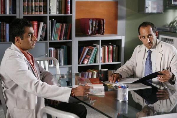 Dr. House - Ať jedí koláče - Z filmu - Kal Penn, Peter Jacobson