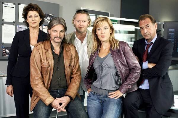 Mona Seefried, Stefan Jürgens, Gregor Seberg, Lilian Klebow, Dietrich Siegl - Soko Vídeň - Nachts in Friedensruh - Promo