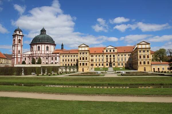 Poklady ze zámeckých depozitářů vypráví o životě šlechticů na zámku v Jaroměřicích nad Rokytnou - Jaroměřice nad Rokytnou