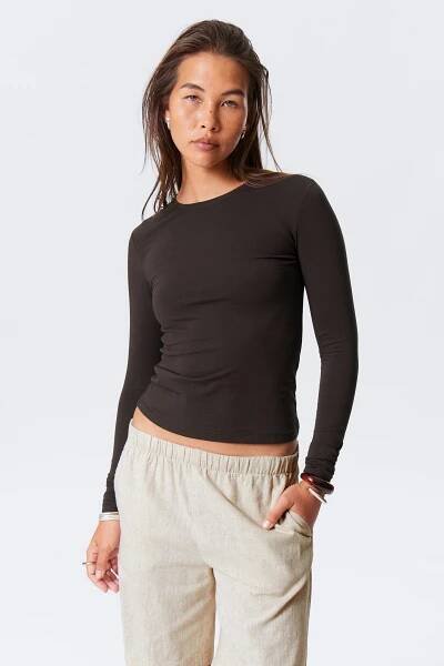 Slim Fitted Long Sleeve