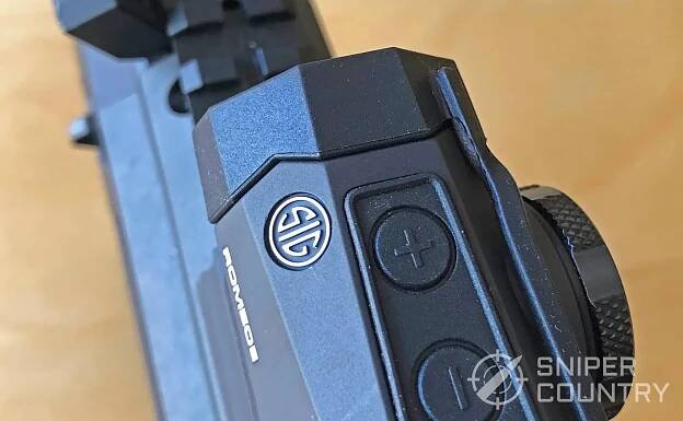 Sig Sauer Romeo 5 close-up on buttons