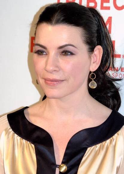 Soubor:Julianna Margulies 2009 portrait.jpg – Wikipedie