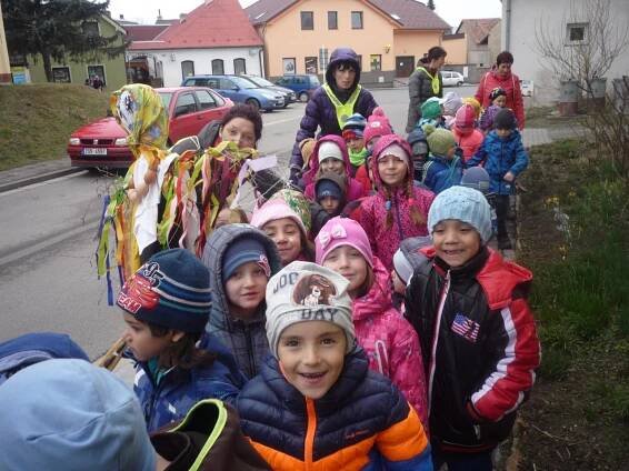 PŘIŠLO JARO DO VSI - Oficiální stránky MŠ Skuteč Osady Ležáků