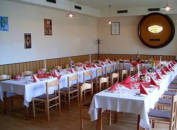 Restaurant a Penzión Hevil Hlučín | Apetee