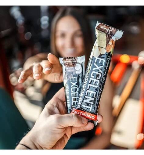 NUTREND Excelent Protein Bar Čokoláda s kokosem v mléčné čokoládě velikost: 40 g : ALTISPORT.cz