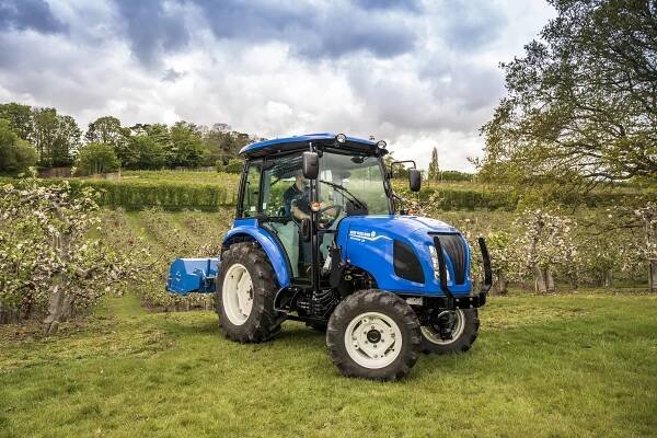 Návštěvníci si budou moci prohlédnout také kompaktní traktor New Holland Boomer Stage V s vynikající manévrovatelností.