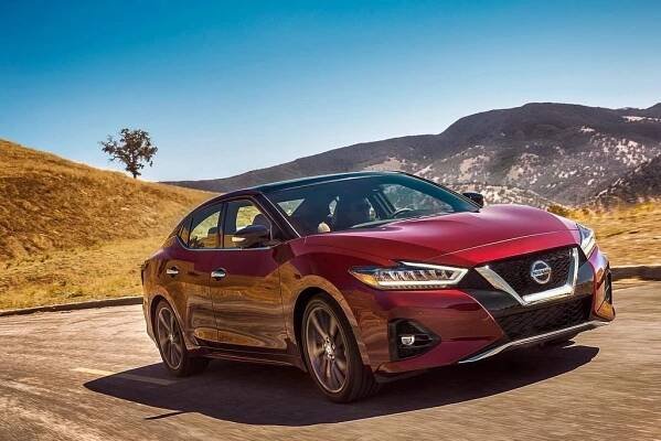Content 2019 nissan maxima 3