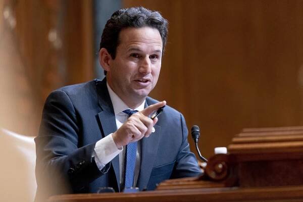 Democrat Brian Schatz reelected to US Senate