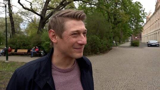 Fízle! okřikl ho v hospodě divák. I takové situace zažívá charismatický herec z oblíbené kriminálky - Super.cz