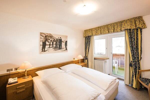 Room double room economy south - #4 - Hotel Waldheim - Dolomites Region 3 Zinnen - suedtirol.info