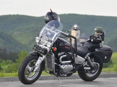 Suzuki VZ 800 Marauder | Katalog motocyklů a motokatalog na Motorkáři.cz