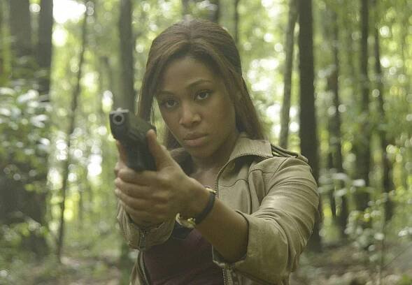 Ospalá díra - Triumf zla - Z filmu - Nicole Beharie