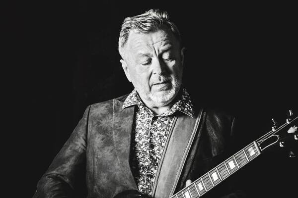 Michal Pavlíček & trio & Milly Honsová | Kulturní centrum Labuť 