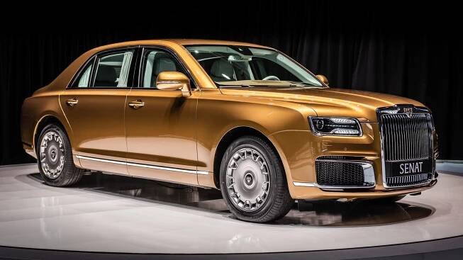 Aurus Senat slaví v Ženevě evropskou premiéru. Prohlédněte si Putinův hybrid do posledního detailu
