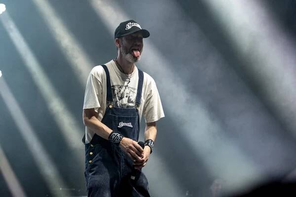 Chaozz v plném Foru Karlín dokázal smysl svého comebacku - musicserver.cz
