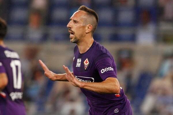Slovenský reprezentant bude mať hviezdneho spoluhráča, Ribery si zahrá v Taliansku