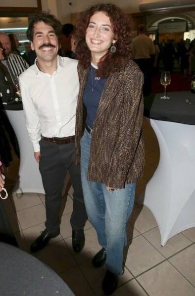 Premiéra komedie v Divadle Lucie Bílé: Kdo vsadil na přílišné retro a komu to slušelo?