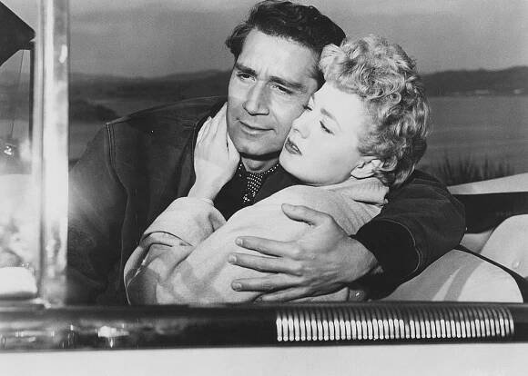 The Raging Tide - Z filmu - Richard Conte, Shelley Winters