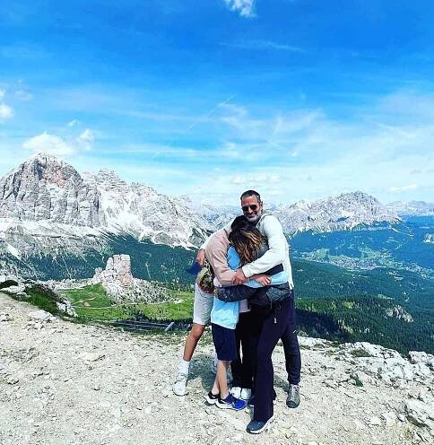 Mariska Hargitay Shares Rare Photo of Peter Hermann and Their 3 Kids in Father's Day Tribute
