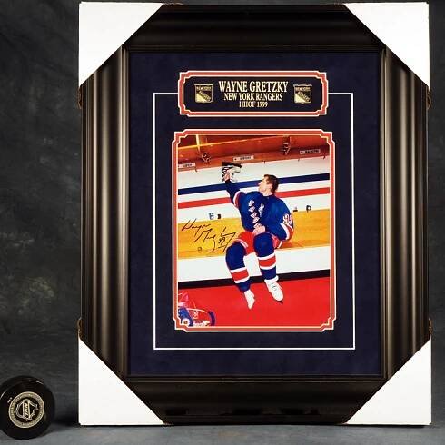 Wayne Gretzky Autographed/Framed New York Rangers Retirement 8x10