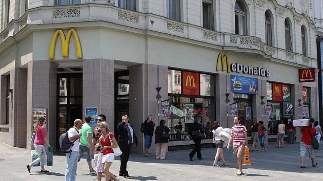 McUrban místo McDonald’s? Ne, řekli radní. Město zvýší nájemné