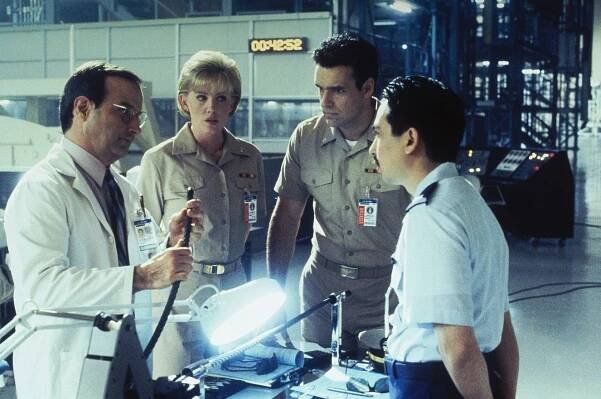 JAG - Oprava - Z filmu - Mark L. Taylor, Tracey Needham, David James Elliott