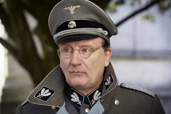 SS-GB: Hitler v Británii - Epizoda 3 - Z filmu