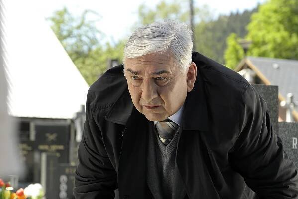 Doktor Martin - V lese - Z filmu - Miroslav Donutil