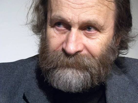 Cenu Franze Kafky dostal básník Ivan Wernisch, přijal ji s "velkou radostí"